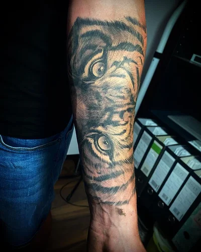 Rusi Dobrev tattoo 047