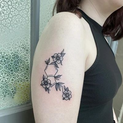 Ruth Red Tattoo tattoo 008