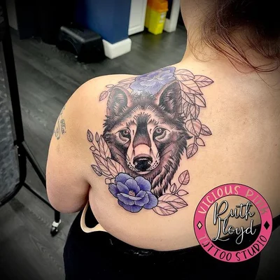 Ruth Lloyd tattoo 008