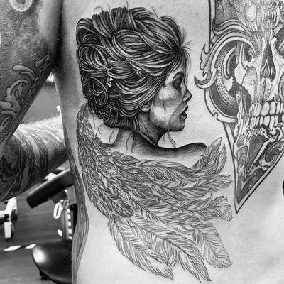 Ruth Lloyd tattoo 021