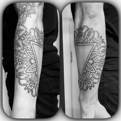 Ruth Lloyd tattoo 027