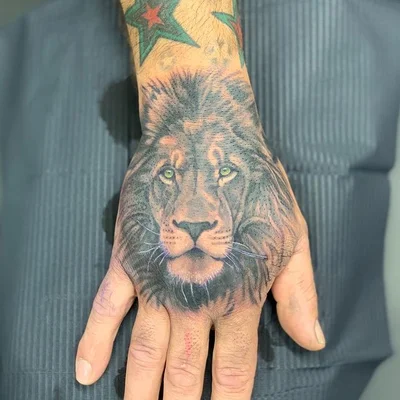 Ruth Lloyd tattoo 030