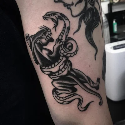 ALBANACH tattoo 007