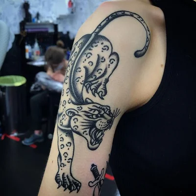 ALBANACH tattoo 028