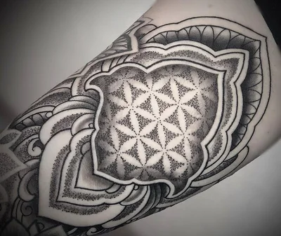 Ryan Spencer tattoo 030