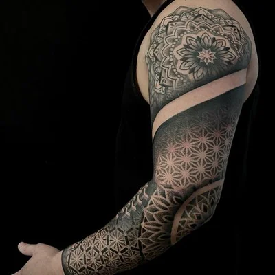 Ryan Spencer tattoo 032