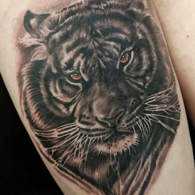 Ryan Sharp tattoo 012