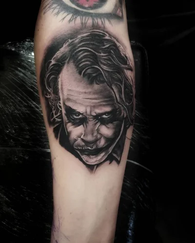 Ryan Sharp tattoo 016