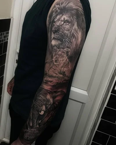 Ryan Sharp tattoo 032