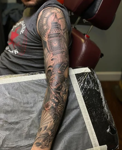 Ryan Thompson tattoo 050