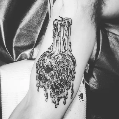 Ryan Gray tattoo 007