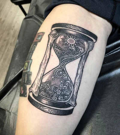 Ryan Gray tattoo 021