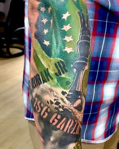 Ryan Hadley tattoo 028