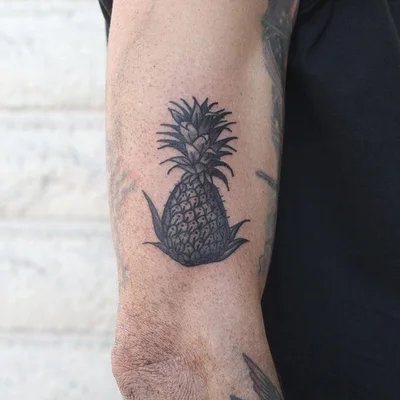 Ryan Jacob Smith tattoo 010