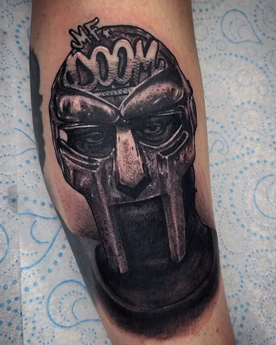 Ryan Lucas tattoo 030