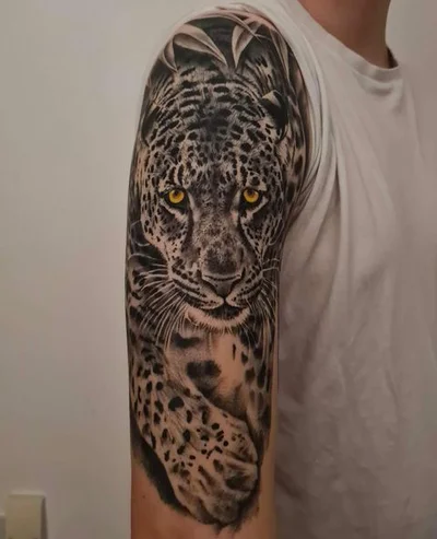 Ryan March tattoo 049