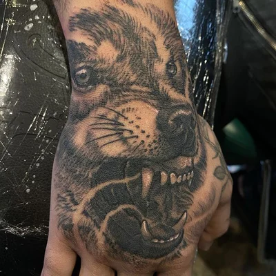 Ryan Needles tattoo 036