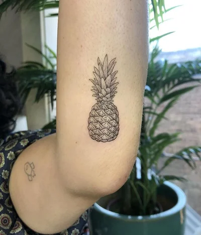 Ryan Roi tattoo 017