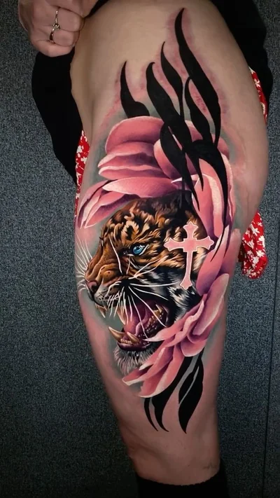 Ryan "The Scientist" Smith tattoo 032