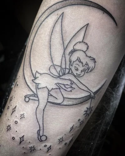 Sophie Alvis tattoo 016