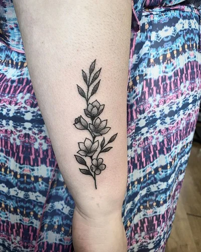 Sophie Alvis tattoo 024