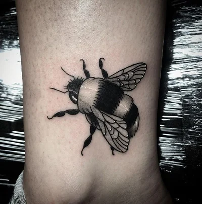 Sophie Alvis tattoo 043