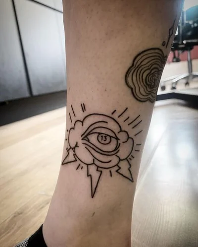 Sophie Alvis tattoo 044