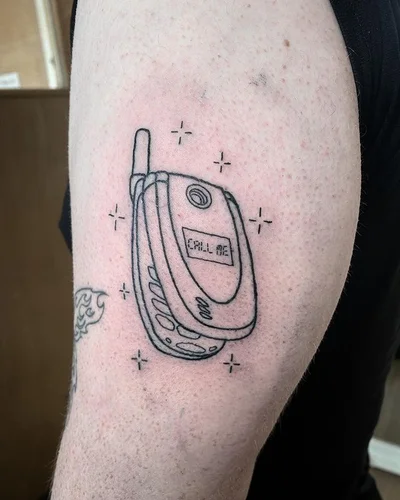Sophie Alvis tattoo 050