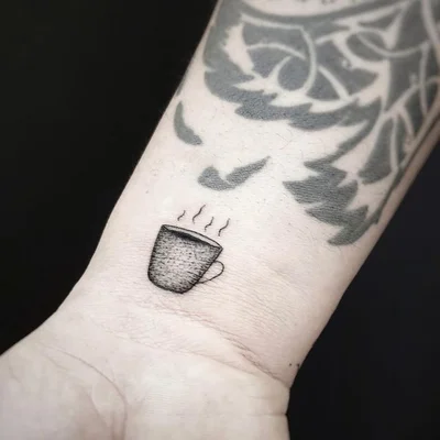 Bruna Sabadin tattoo 010