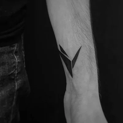 Bruna Sabadin tattoo 032