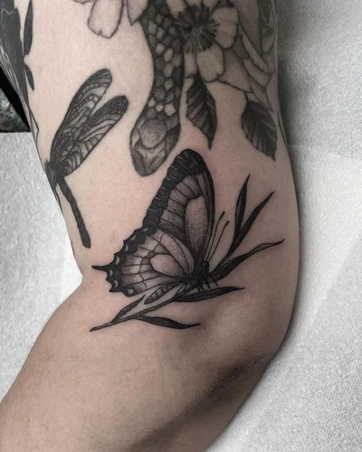 Sabrina Bialek tattoo 016