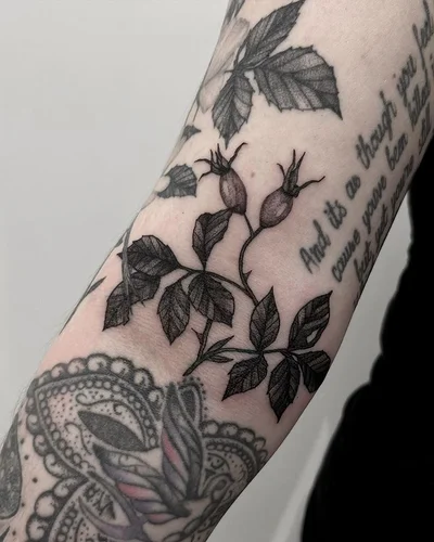 Sabrina Bialek tattoo 044