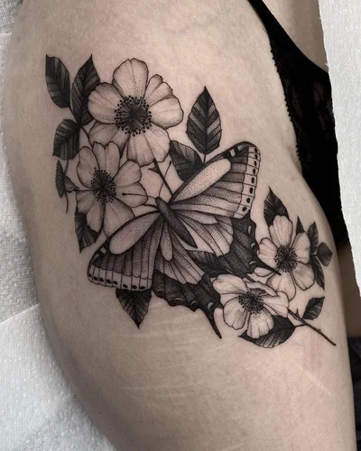 Sabrina Bialek tattoo 045