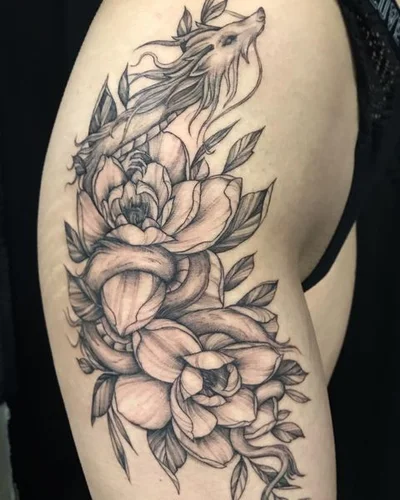 Sabrina Elliott tattoo 010