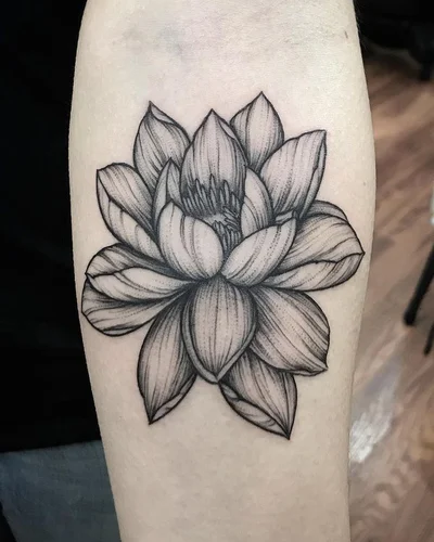 Sabrina Elliott tattoo 018