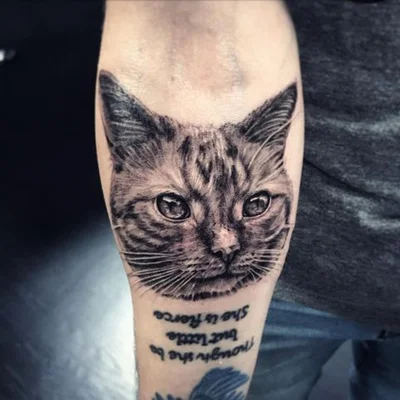 Sabrina Elliott tattoo 023