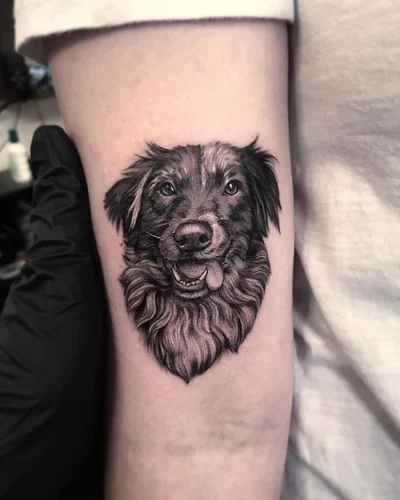 Sabrina Elliott tattoo 032