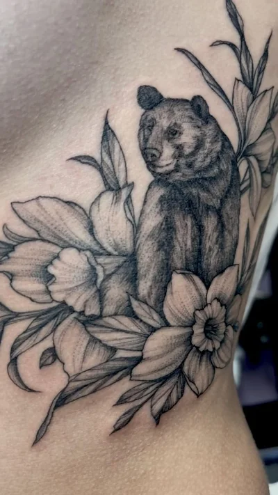 Sabrina Elliott tattoo 042