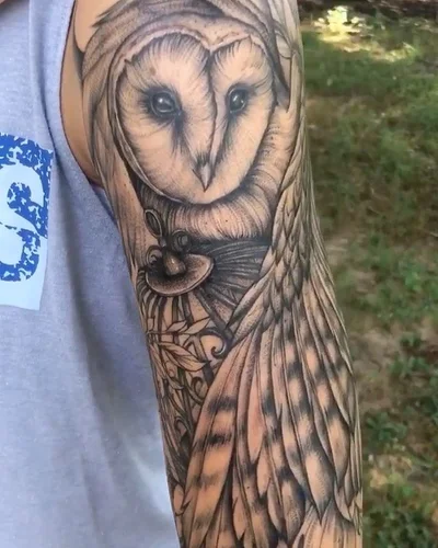 Sabrina Elliott tattoo 044