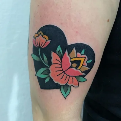 Sabrina Jaguar tattoo 050