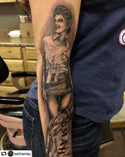Mike Diamond tattoo 035