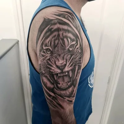 Adam Steel tattoo 037