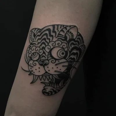 Sacred Tattoo tattoo 045