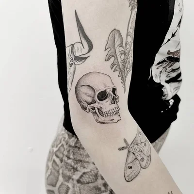 E L I A S tattoo 033