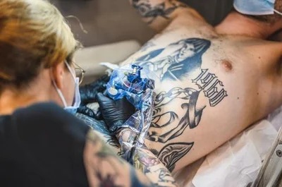 Claire Sailin'On tattoo 032