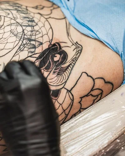 Claire Sailin'On tattoo 038