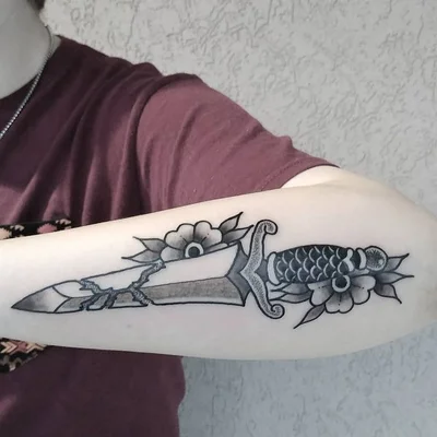 Saint and Sinners tattoo 010