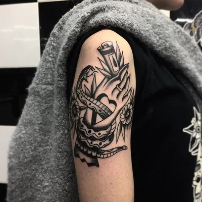 Sakis EMTS tattoo 032