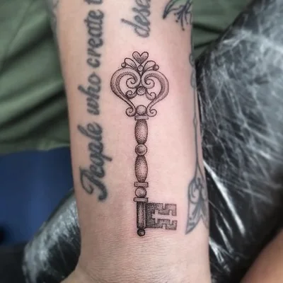 Sakira Sky Tattoo tattoo 019