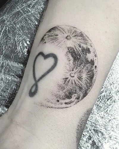 Sakira Sky Tattoo tattoo 032